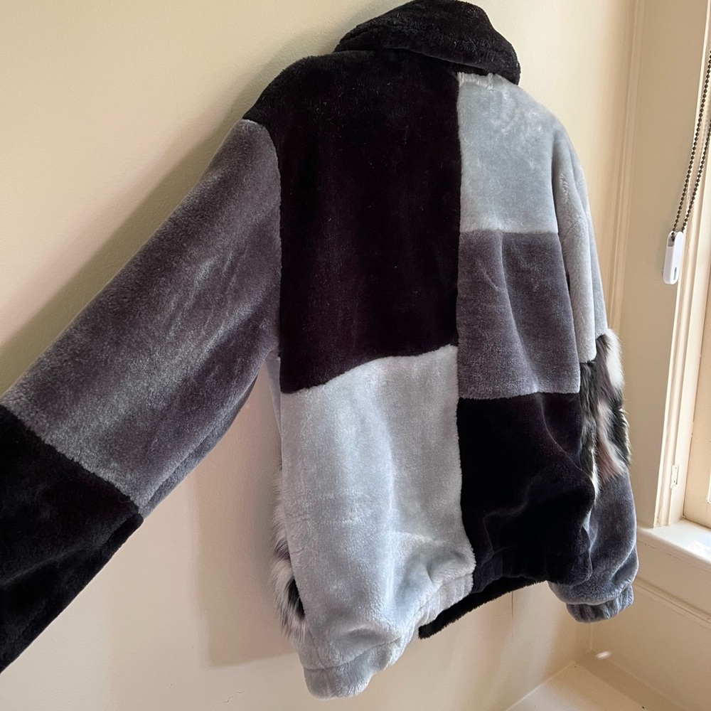 Oversized Patchwork Furry Jacket - image 5